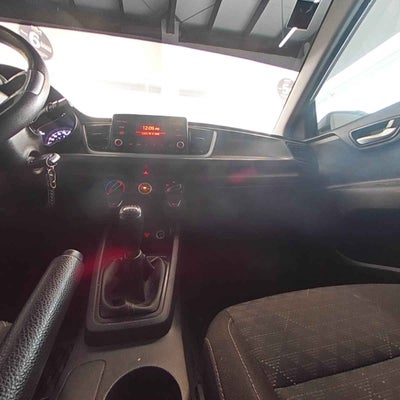 2020 Kia KIA RIO SEDAN 4p L L4/1.6 Man