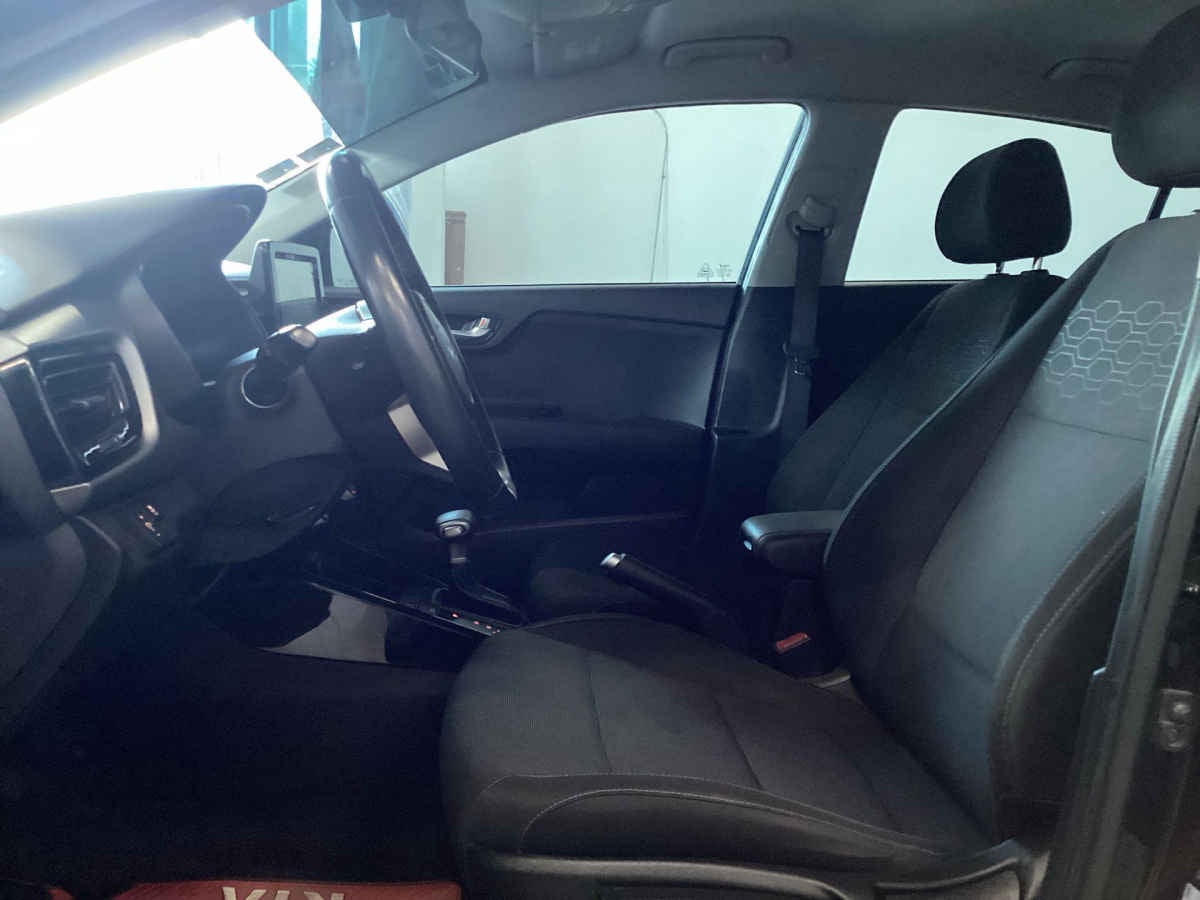 2023 Kia KIA RIO HB 5p EX L4/1.6 Aut
