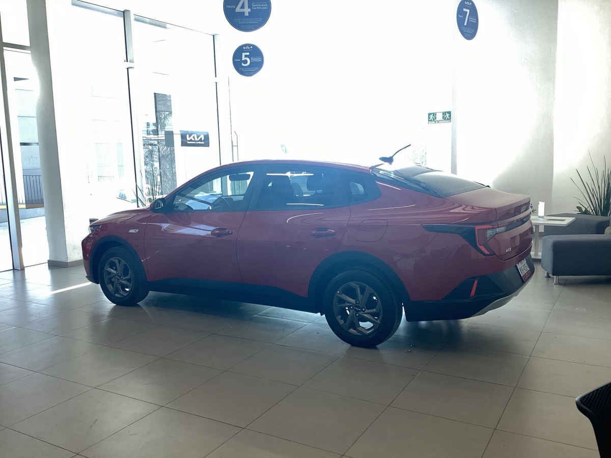 2024 Kia K3 4p LX L4/1.6 Man