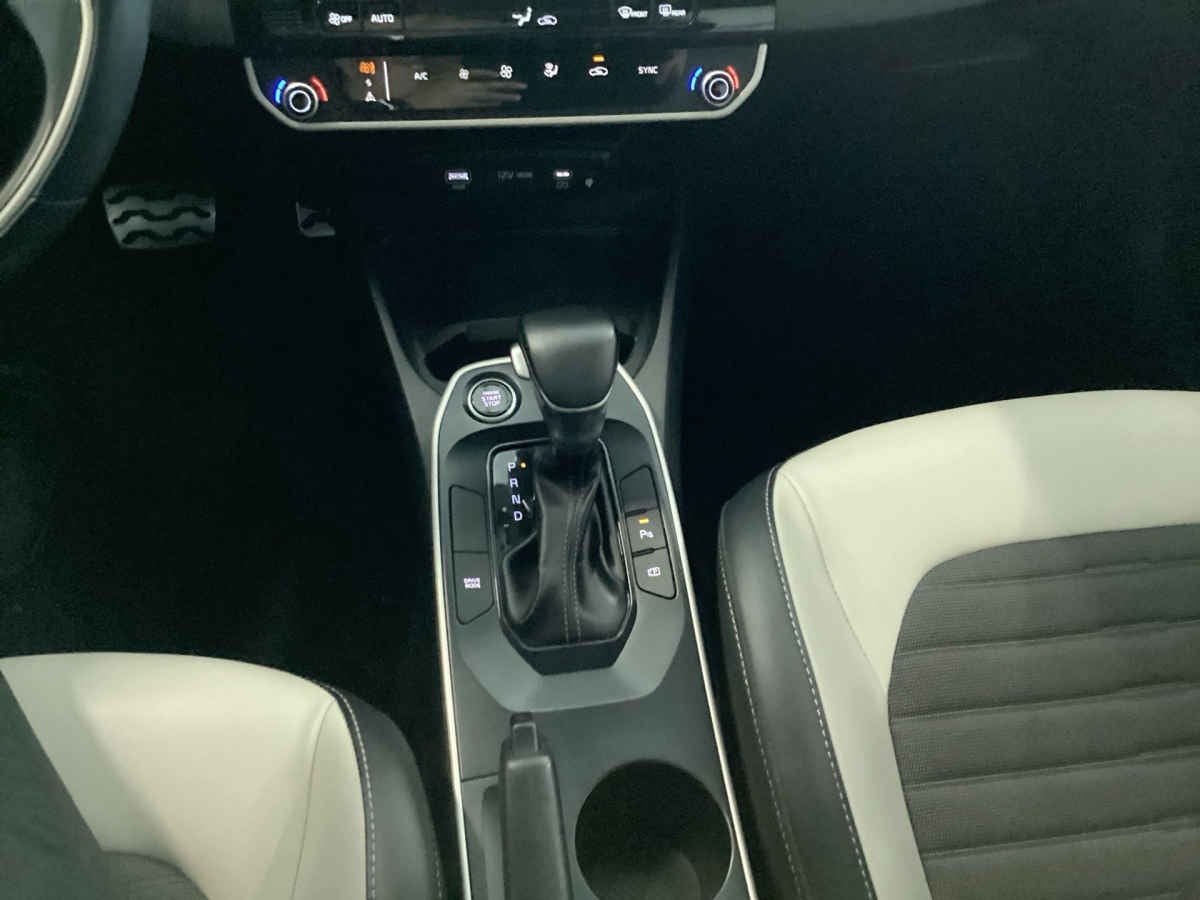 2024 Kia K3 4p GT Line L4/2.0 Aut