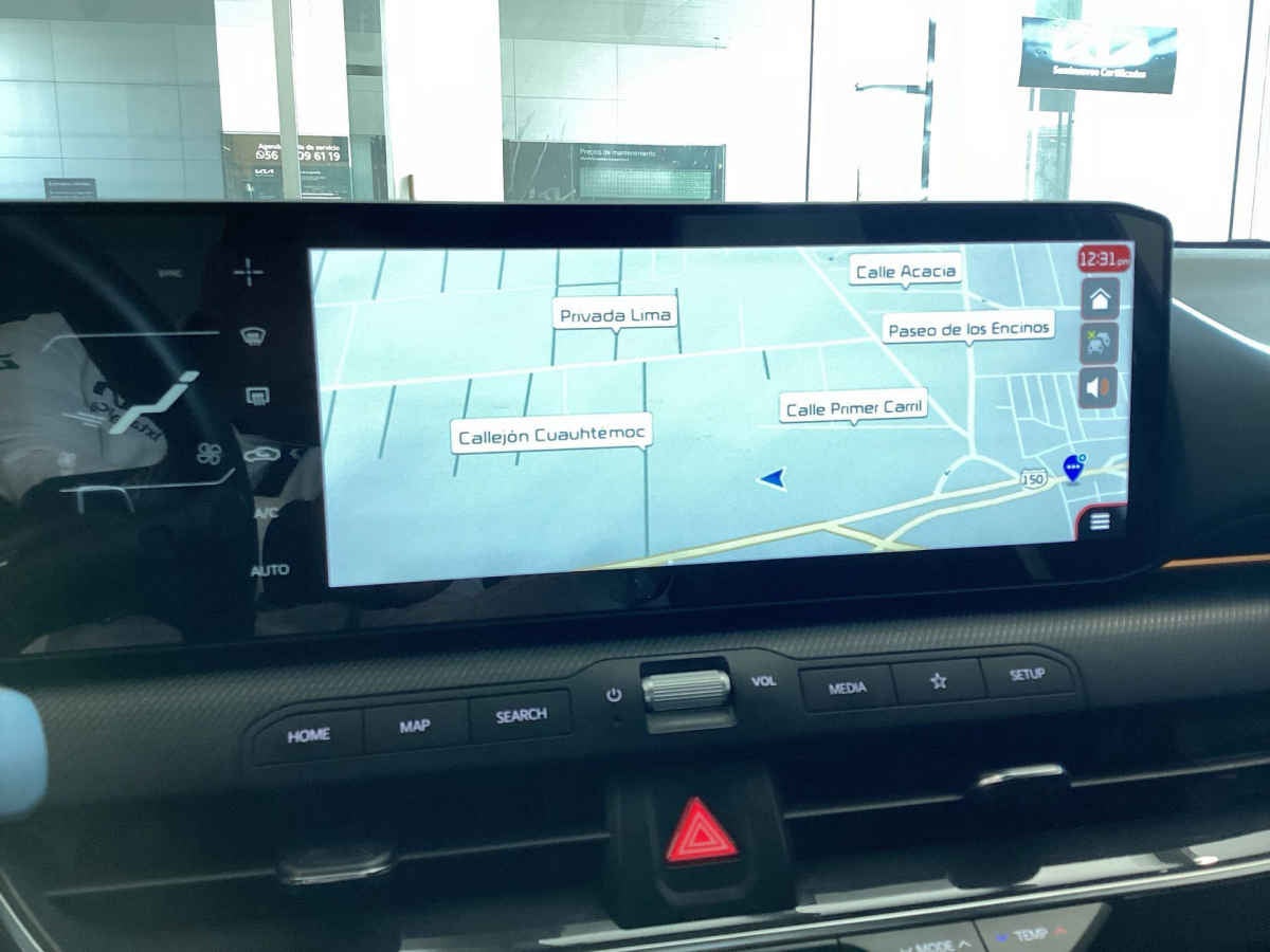 2026 Kia K4 4p GT Line L4/2.0 Aut