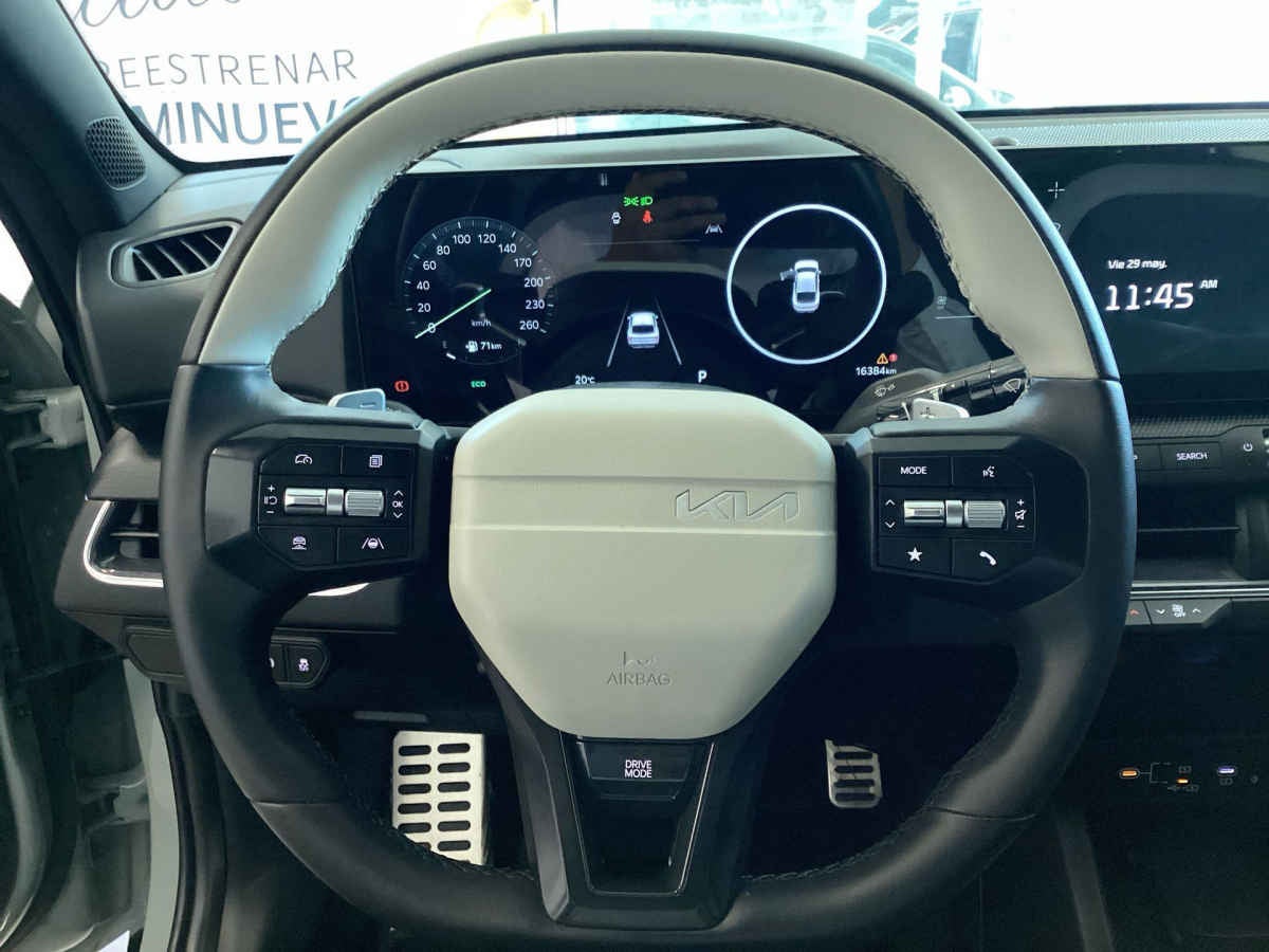 2026 Kia K4 4p GT Line L4/2.0 Aut