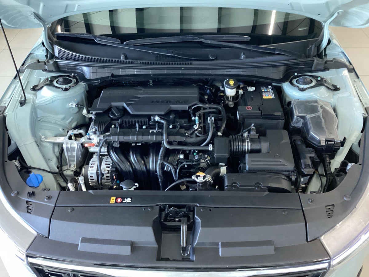 2026 Kia K4 4p GT Line L4/2.0 Aut