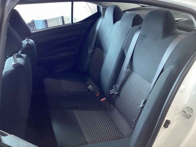 2024 Nissan Versa 4p Sense L4/1.6 Man