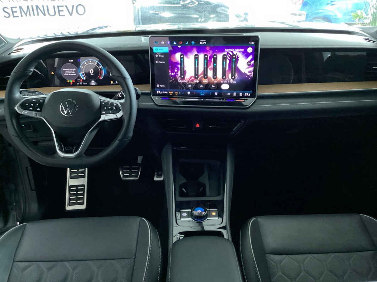 2025 Volkswagen Tiguan 5p R-Line L4/1.4/T Aut