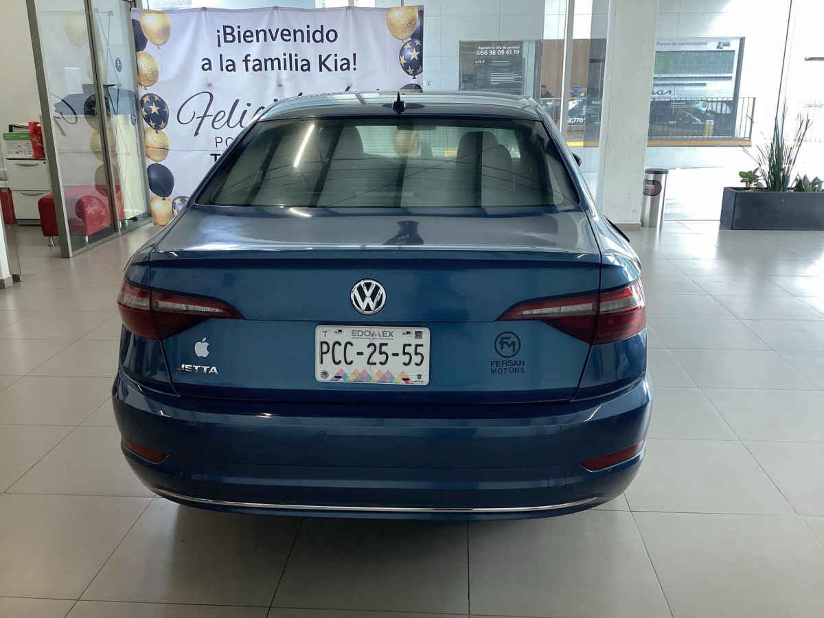 2021 Volkswagen Jetta 4p Trendline L4/1.4/T Aut