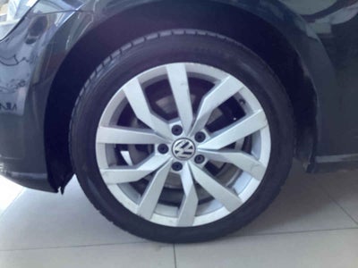 2019 Volkswagen Golf 5p Comfortline L4/1.4/T Aut