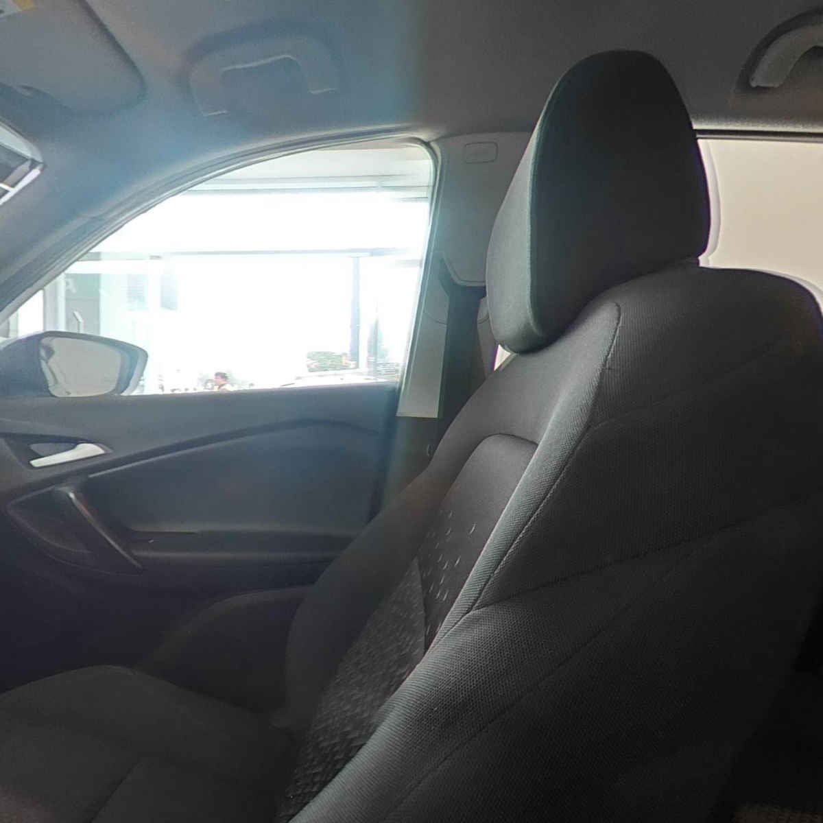 2023 Chevrolet Tracker 5p LS L3/1.2/T Man (A)