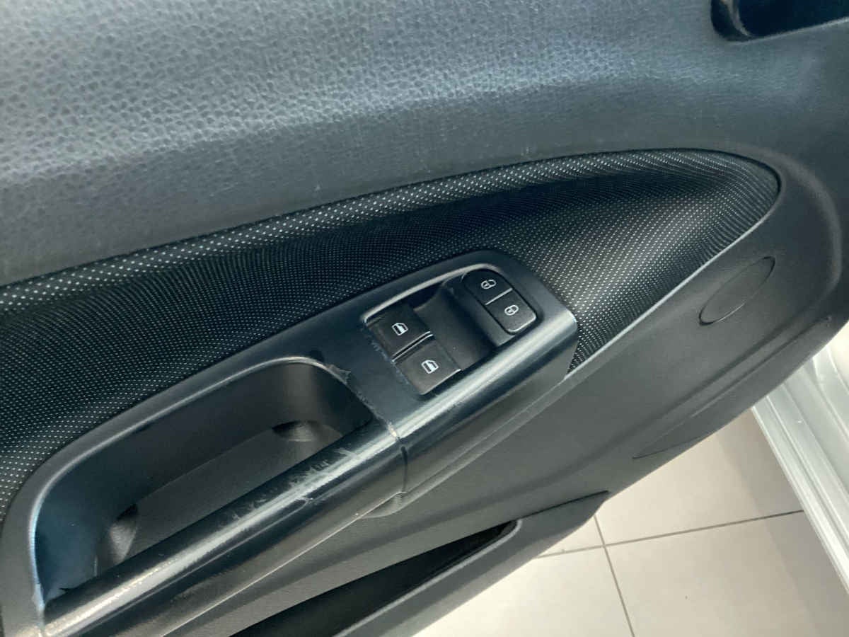 2020 Volkswagen Gol 5p Trendline L4/1.6 Man