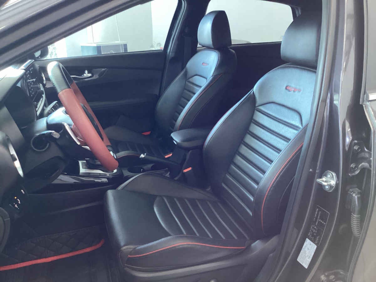 2023 Kia FORTE HB 5p GT L4/1.6/T Aut