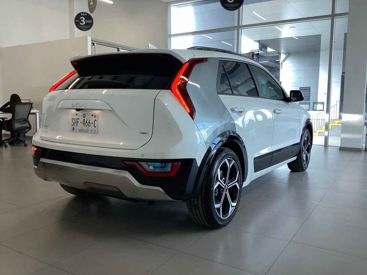 2026 Kia Niro 5p EX L4/1.6 HEV Aut