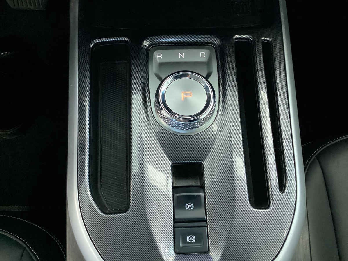 2025 HAVAL Jolion 5p Premium HEV L4/1.5/T Aut 1.67 kwh