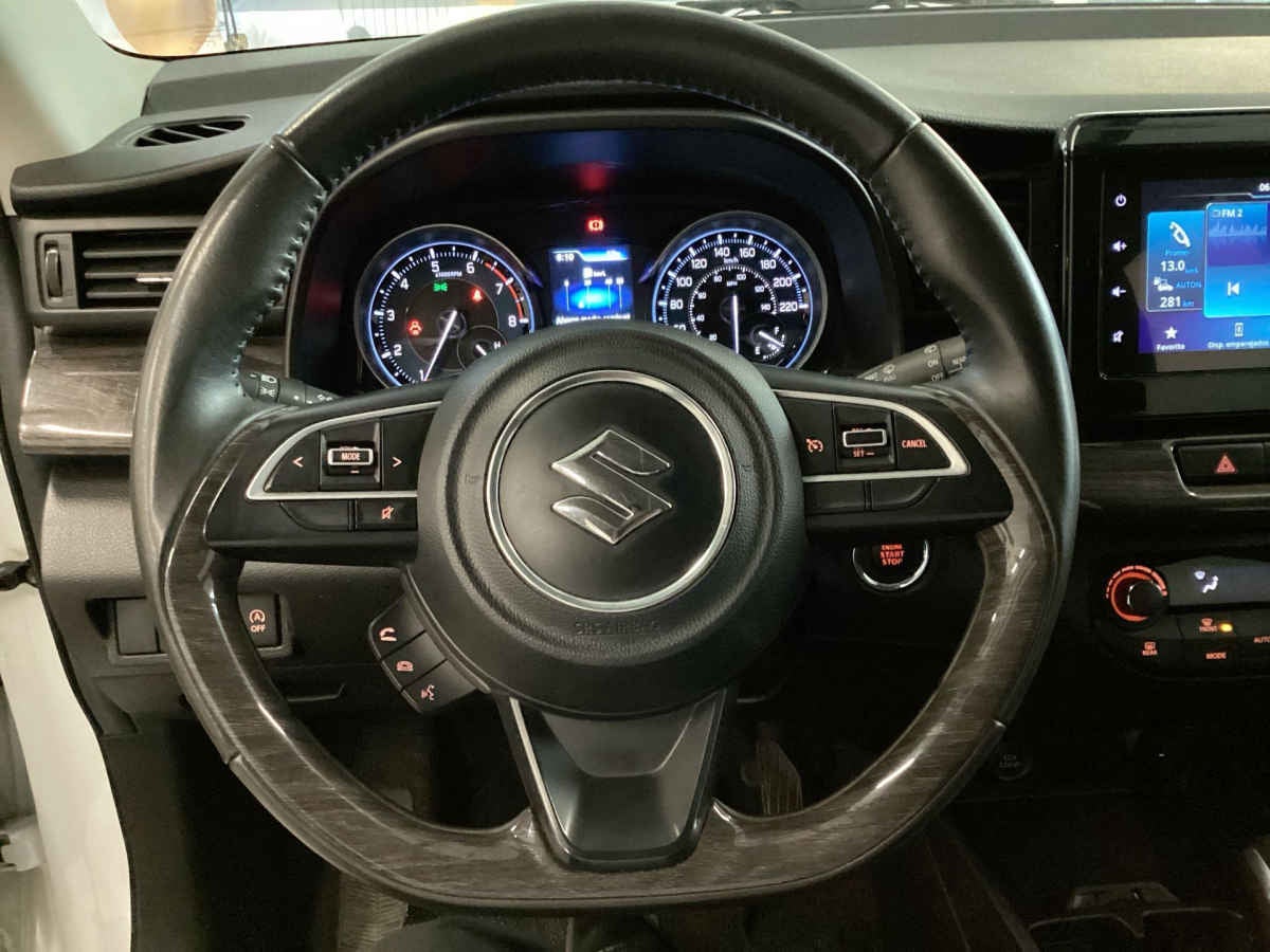 2024 Suzuki Ertiga 5p Boostergreen GLX HEV L4/1.5 Aut.