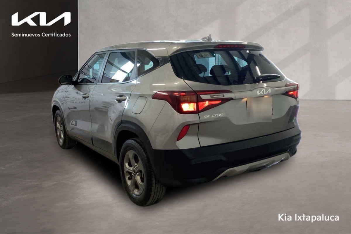 2023 Kia SELTOS 5p EX L4/1.6 Aut