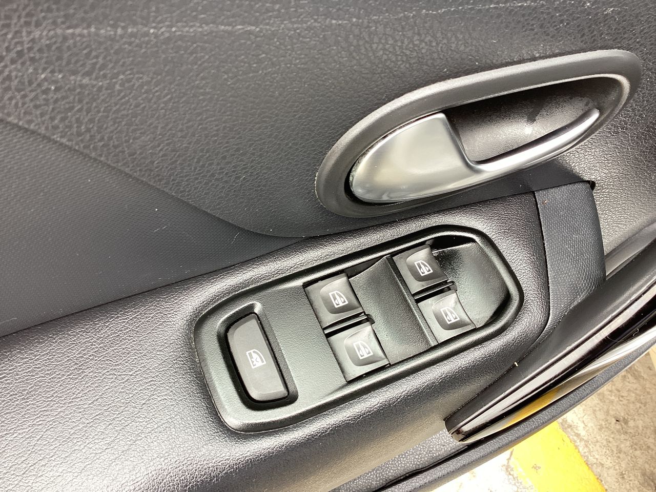 2024 Renault Logan 1.6 Intens At