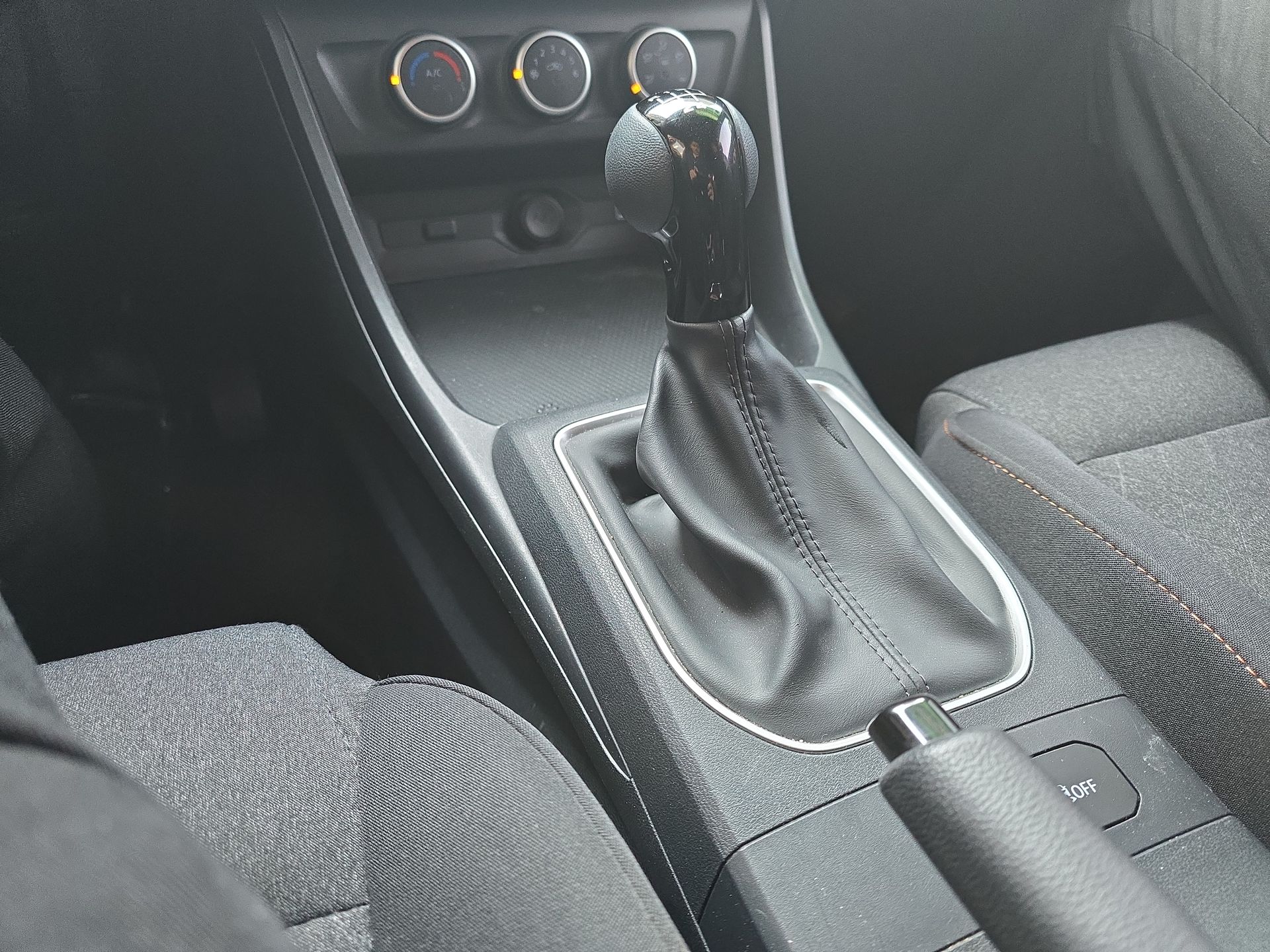 2025 MG MG 3 1.5 Cool HB Mt