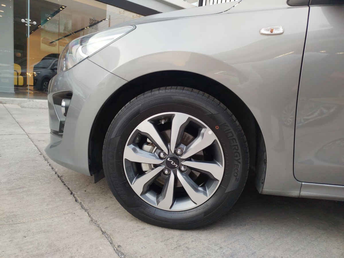 2023 Kia KIA RIO SEDAN 4p LX L4/1.6 Man