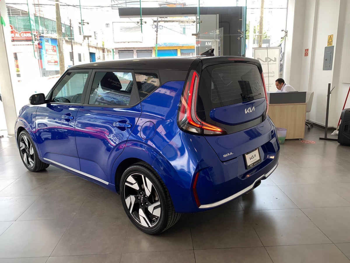 2023 Kia Soul 5p GT L4/2.0/T Aut