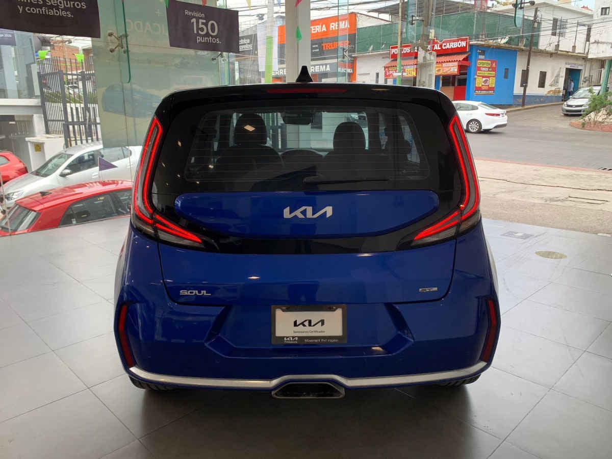 2023 Kia Soul 5p GT L4/2.0/T Aut