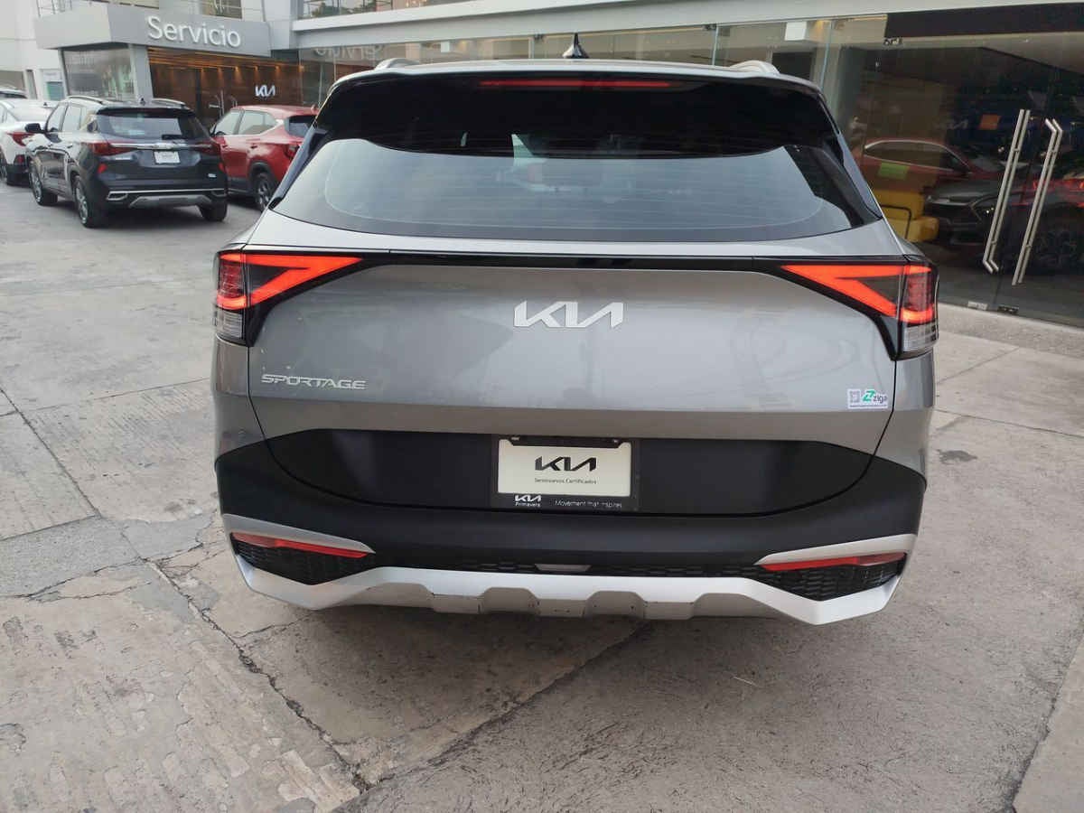 2024 Kia Sportage 5p LX L4/2.5 Aut