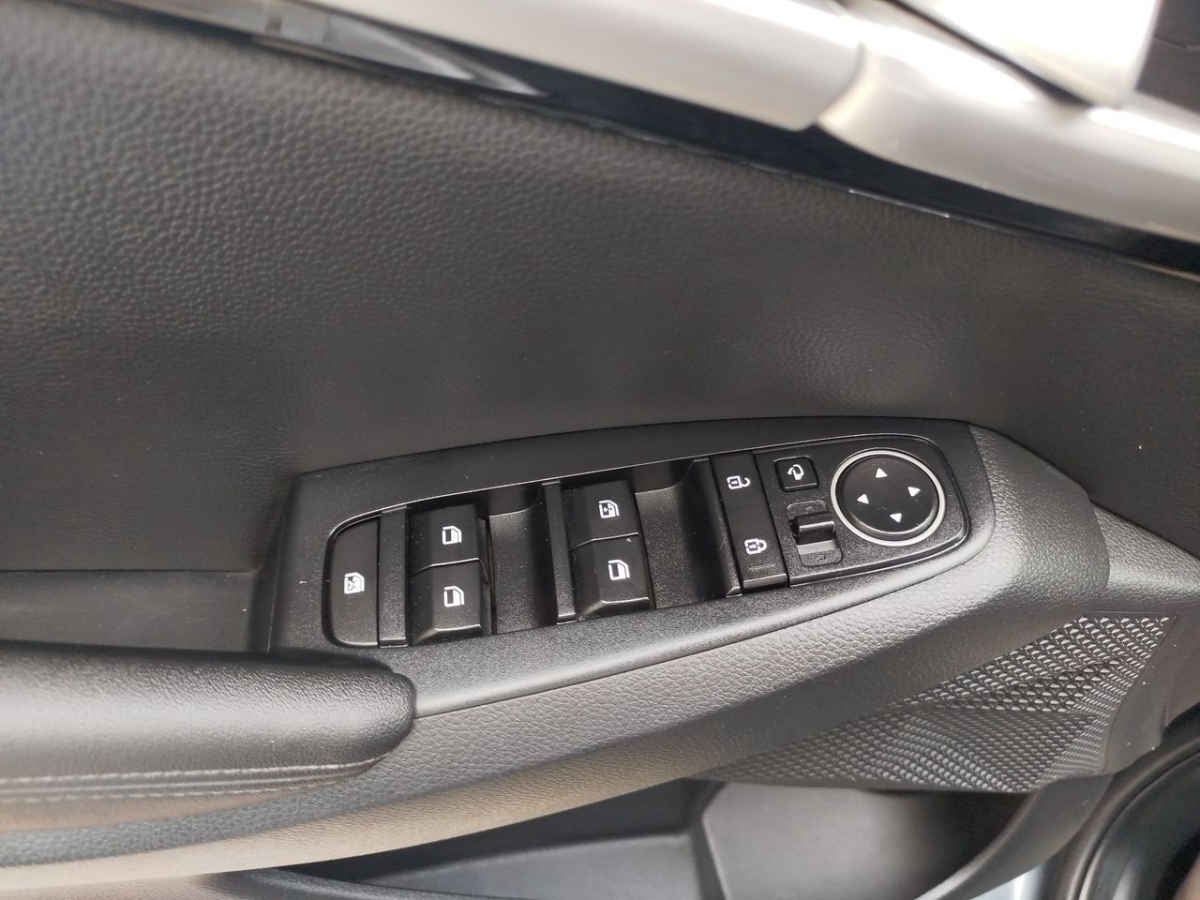 2023 Kia SELTOS 5p SX L4/1.6 Aut