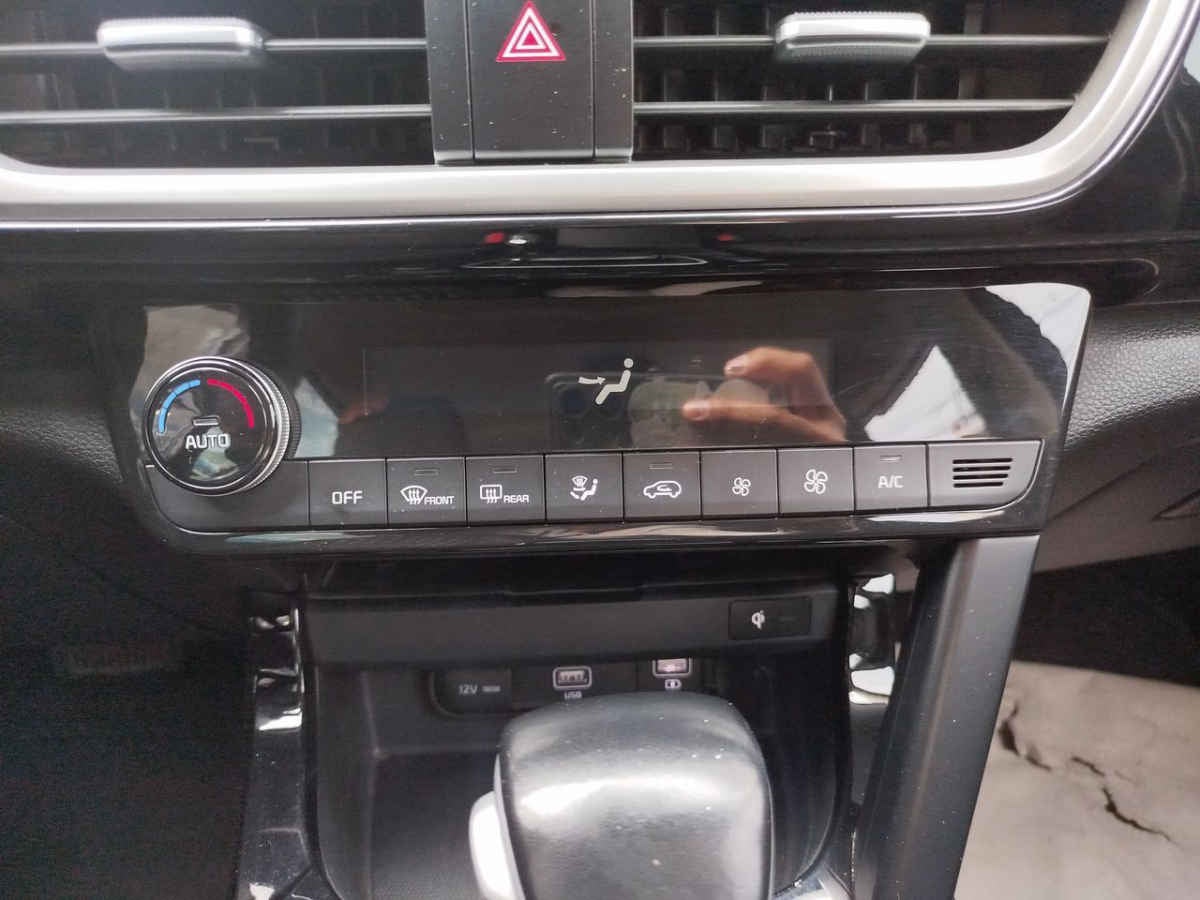 2023 Kia SELTOS 5p SX L4/1.6 Aut