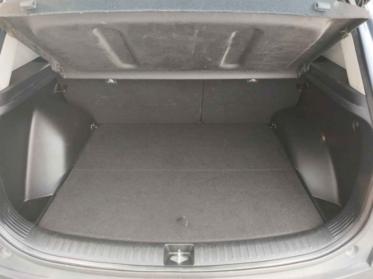 2023 Kia SELTOS 5p SX L4/1.6 Aut