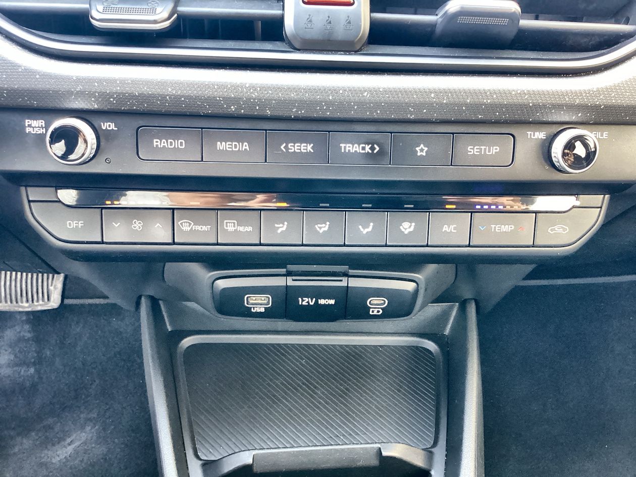 2022 Kia Sedona K3 L TA SEDAN 1.7