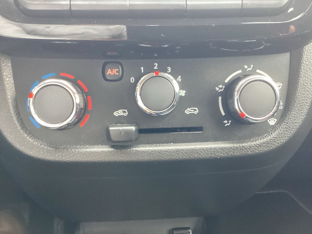 2025 Renault Kwid 1.0 Iconic Mt