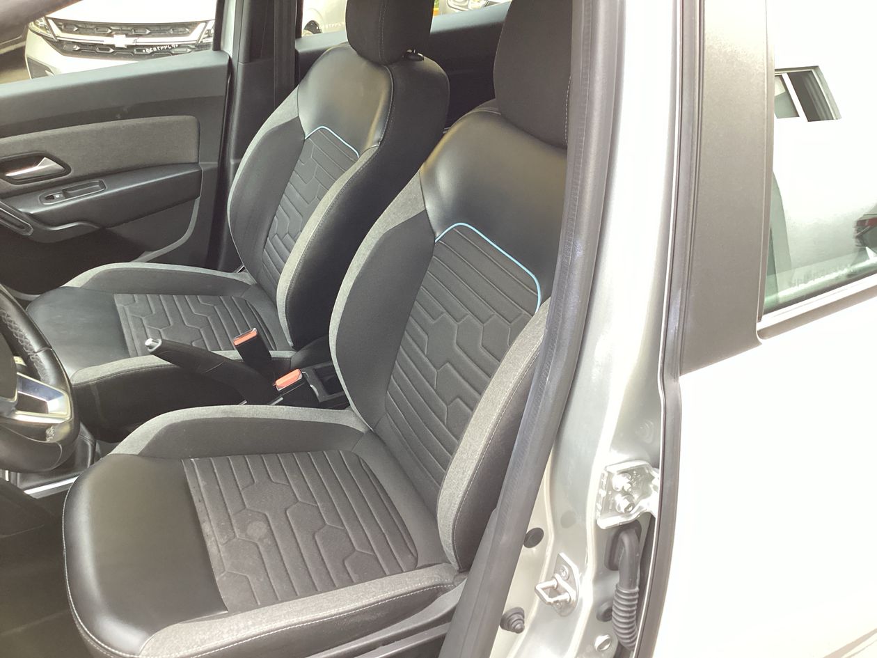 2023 Renault Duster 1.3 Iconic At