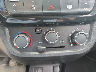 2023 Renault Kwid 1.0 Iconic Mt