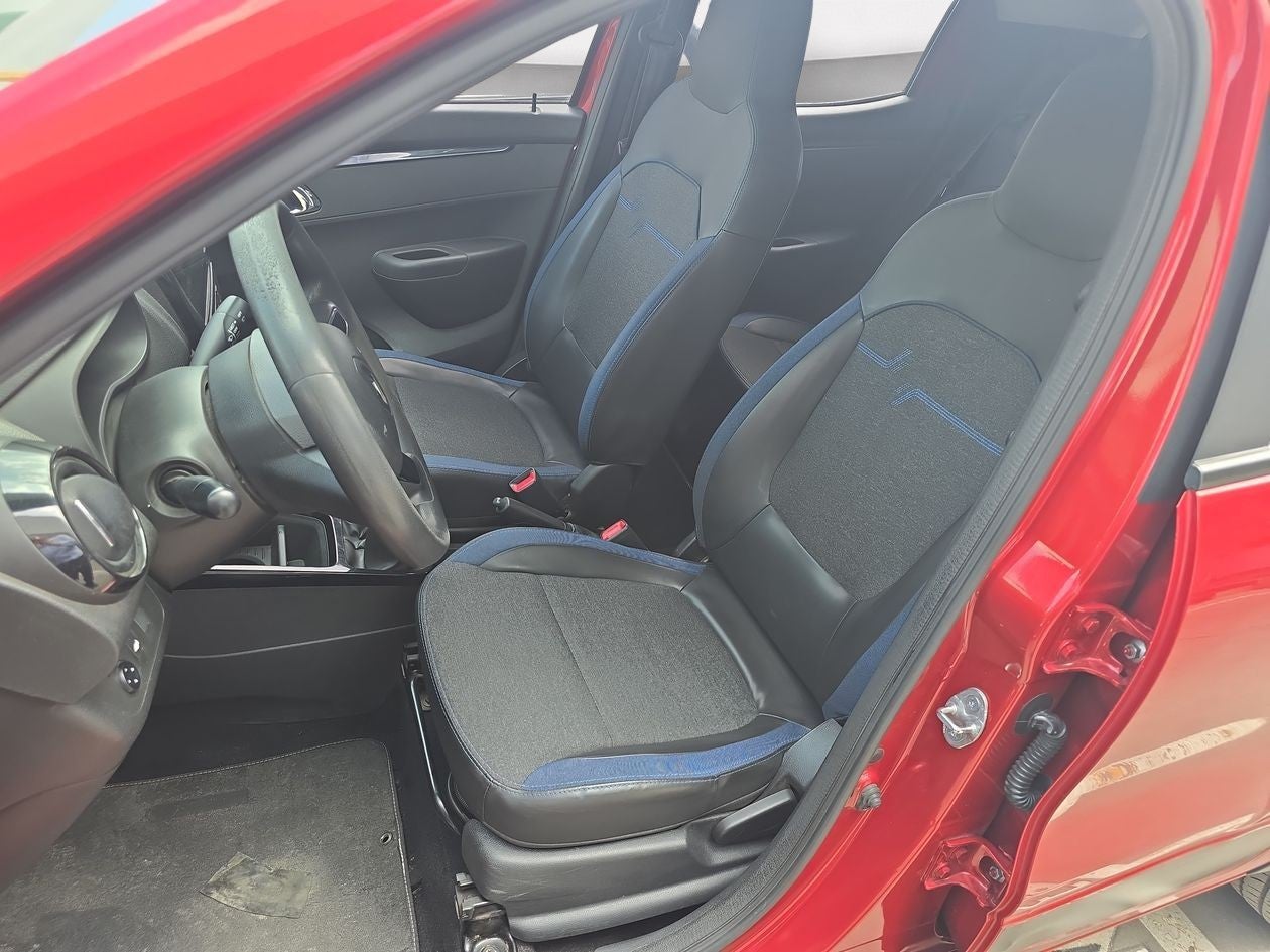 2023 Renault Kwid 1.0 Iconic Mt