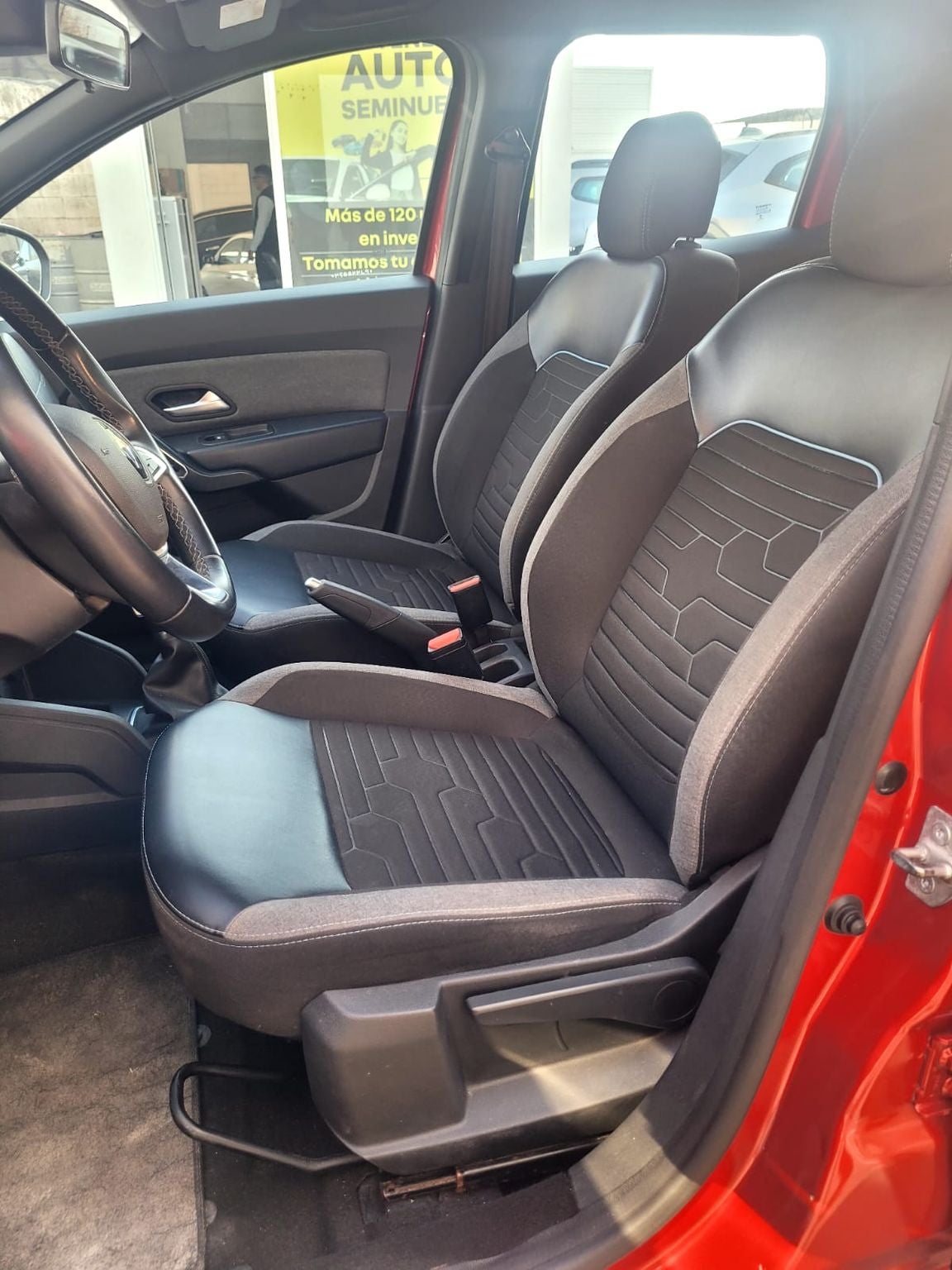 2023 Renault Duster 1.3 Iconic At