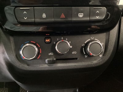 2025 Renault Kwid 1.0 Iconic Mt