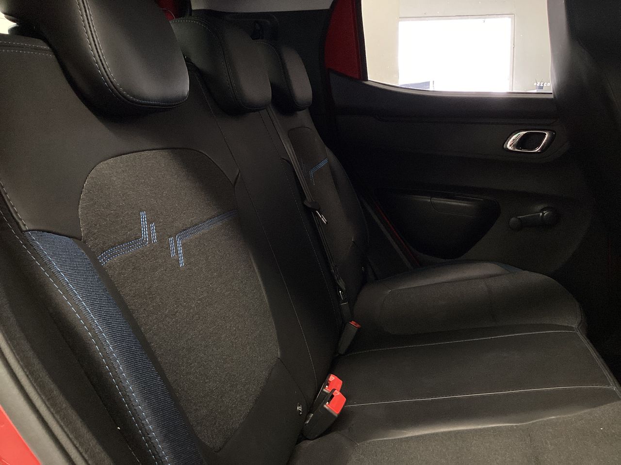 2025 Renault Kwid 1.0 Iconic Mt
