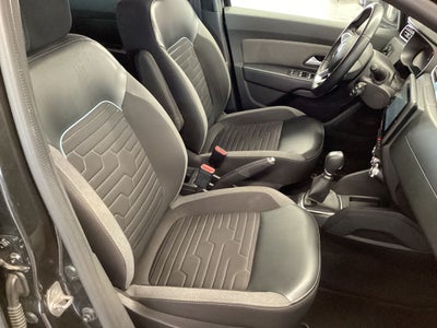 2024 Renault Duster 1.3 Iconic At