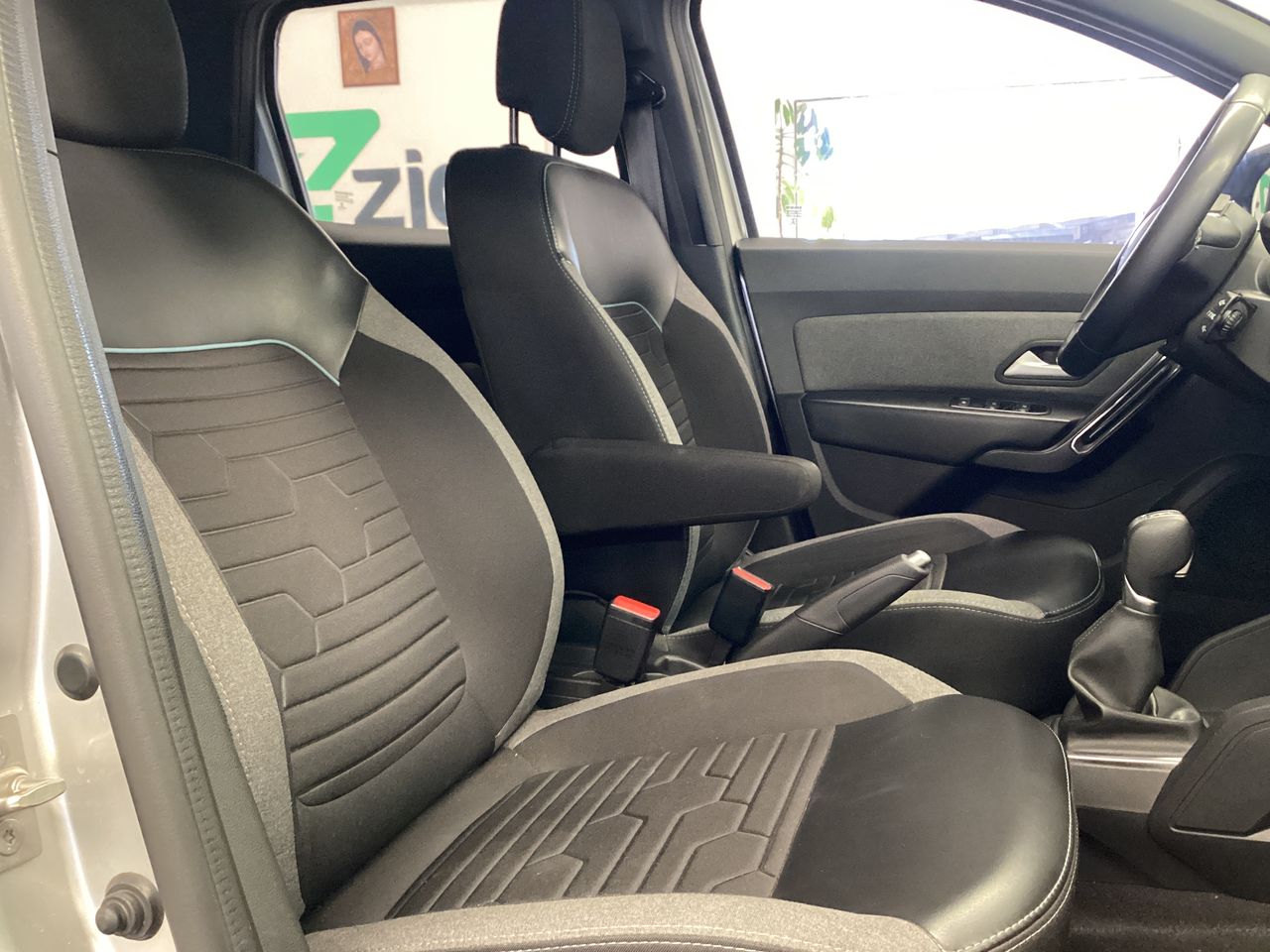 2024 Renault Duster 1.3 Iconic At