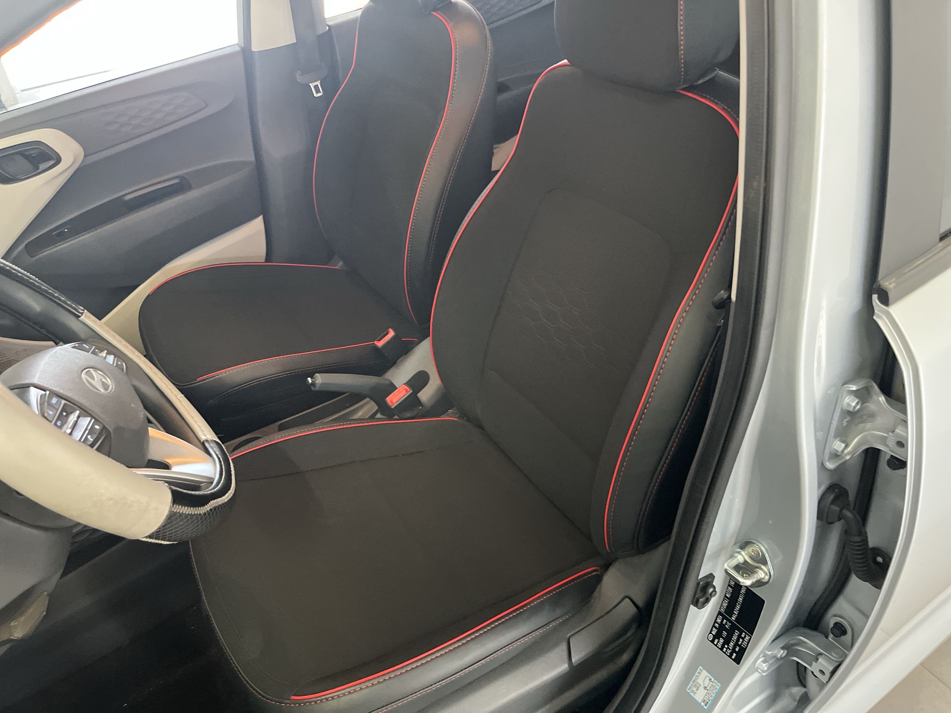 2025 Hyundai Grand i10 1.2 Gl Mid Sedan Mt