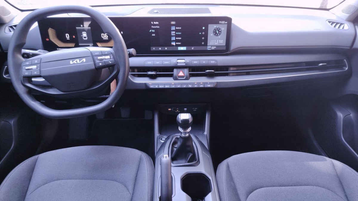 2025 Kia K4 4p LX L4/2.0 Man