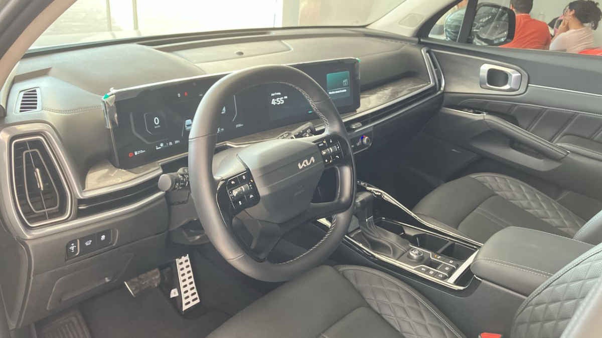 2025 Kia Sorento 5p SXL L4/2.5/T Aut