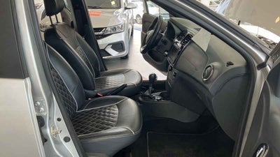 2024 Renault Logan 4p Intens L4/1.6 Aut