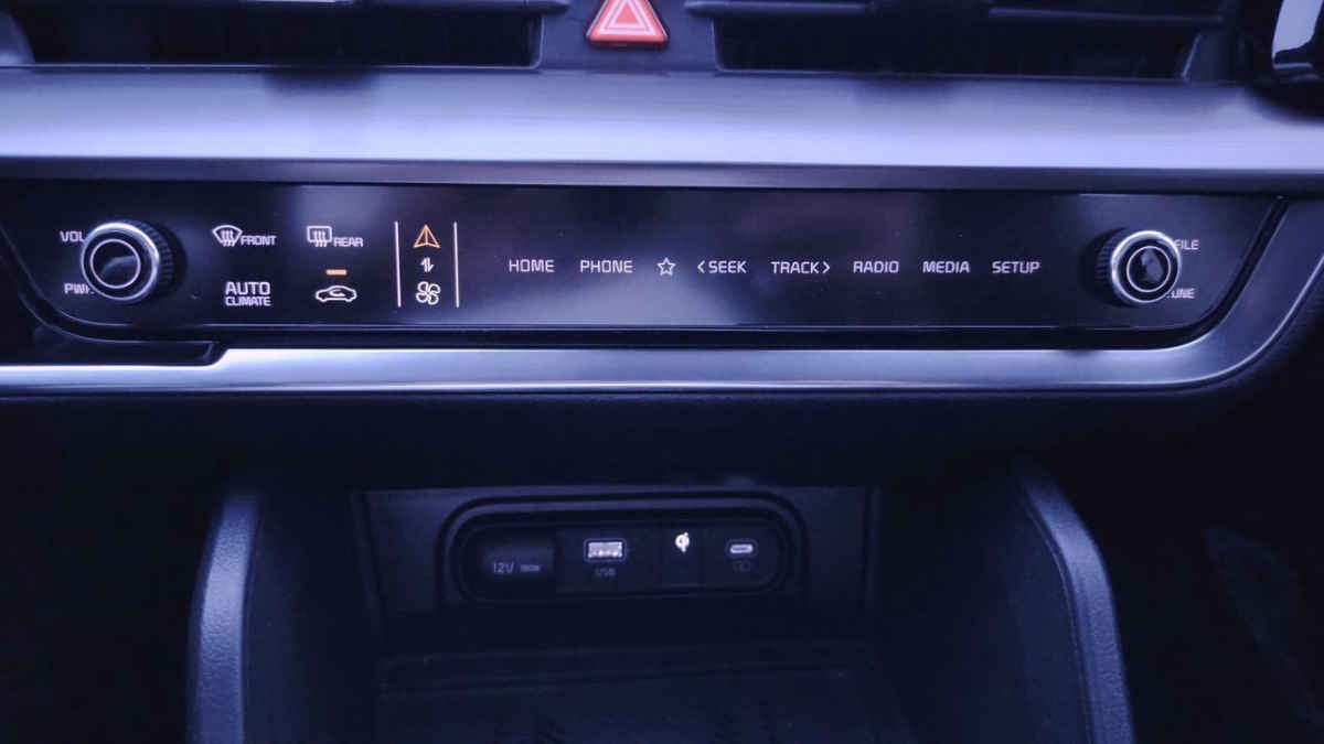 2025 Kia Sportage 5p SXL L4/2.5 Aut