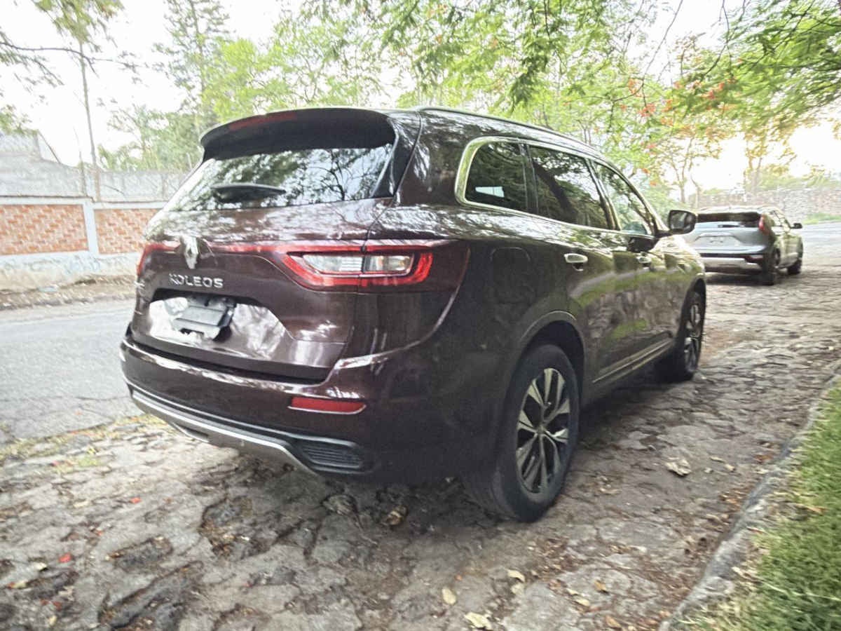 2023 Renault Koleos 5p Intens L4/2.5 Aut